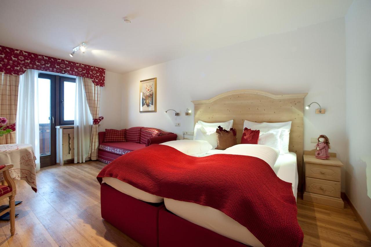 Hotel Italia Corvara In Badia Habitación foto